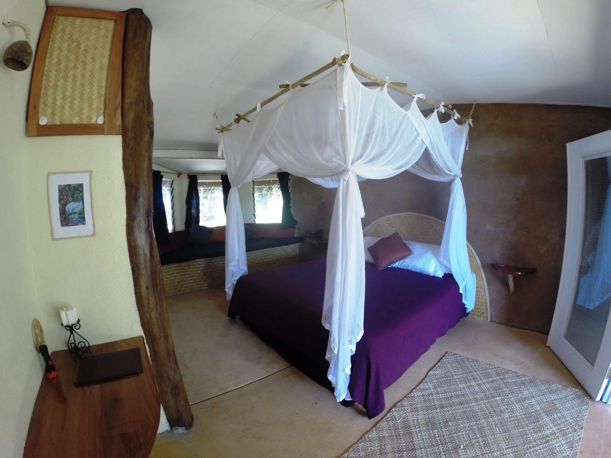 Mandala Resort Neiafu Bagian luar foto