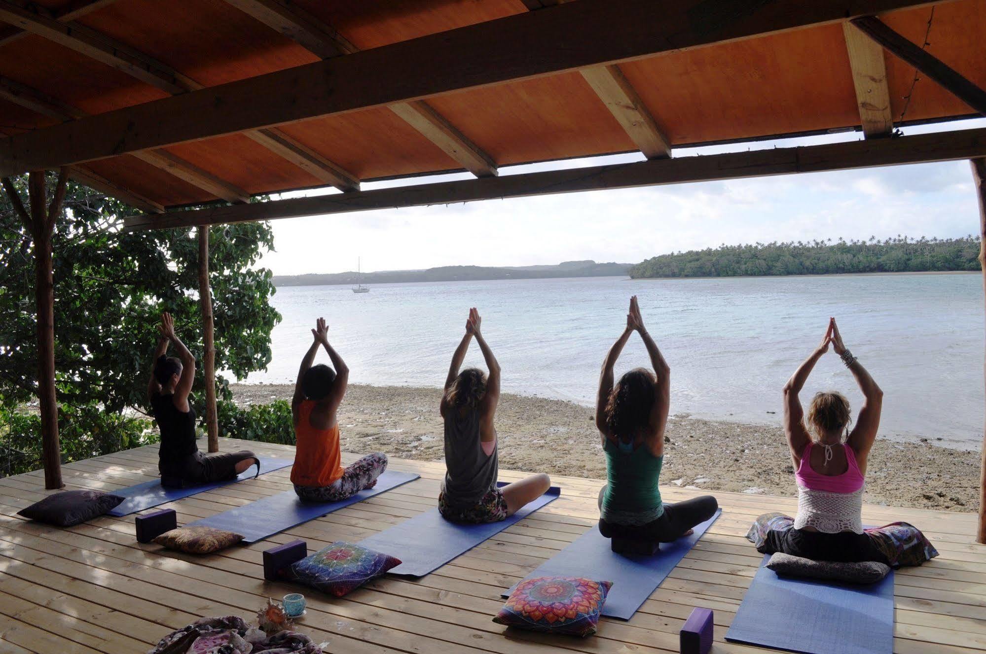 Mandala Resort Neiafu Bagian luar foto